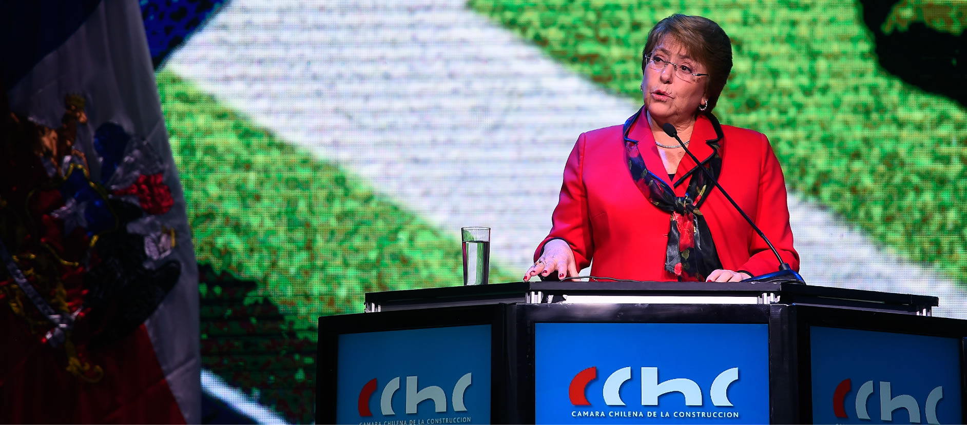 Presidenta Bachelet destacó Programa Construye 2025