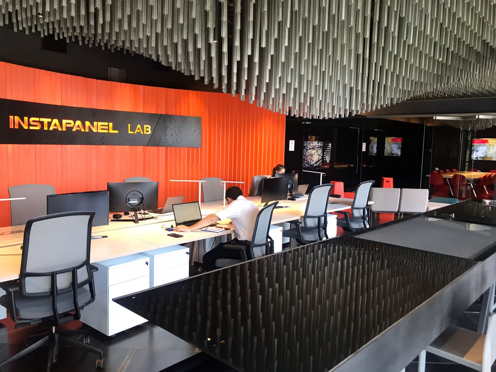 Instapanel Lab: el nuevo espacio que inspira a los arquitectos en Las Condes Design